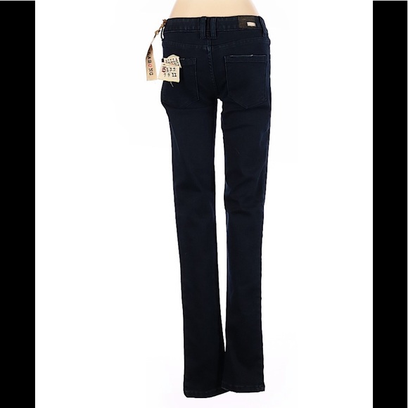 Billabong straight leg low rise jeans. - Picture 2 of 7